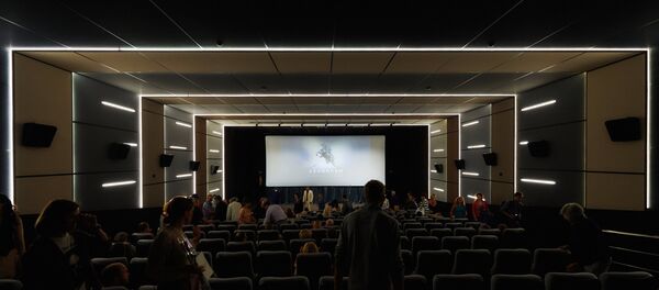 Сходить в кино - отличная идея для осеннего вечера - Sputnik Литва