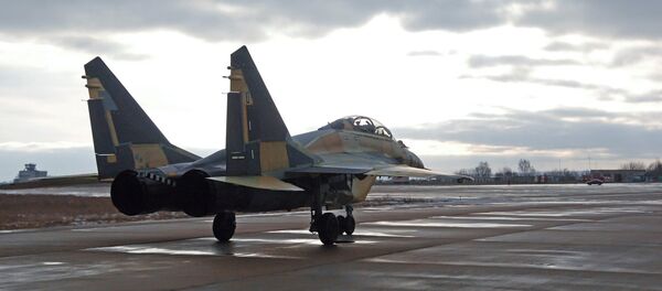 Российская самолетостроительная корпорация (РСК) МиГ приступила к осуществлению программы летных испытаний корабельных истребителей МиГ-29К/МиГ-29KUB Российская самолетостроительная корпорация (РСК) МиГ приступила к осуществлению программы летных испытаний корабельных истребителей МиГ-29К/МиГ-29KUB - Sputnik Литва