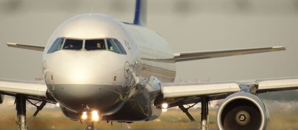 Самолет Lufthansa Самолет Lufthansa - Sputnik Литва