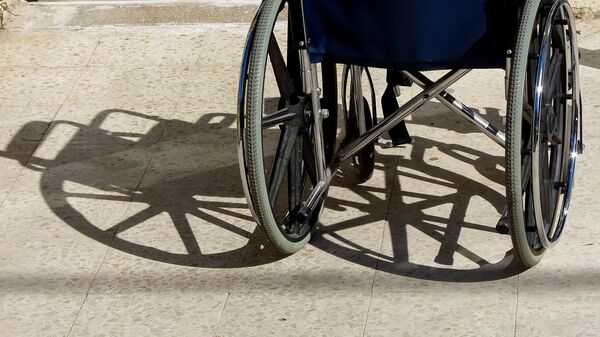 Инвалидная коляска, архивное фото - Sputnik Литва