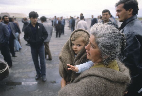 Беженцы из селений Нагорного Карабаха - Sputnik Литва