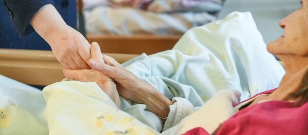 Даля Грубаускайте в хосписе Миколаса Сапочки встретилась с больными, работниками и волонтерами Даля Грубаускайте в хосписе Миколаса Сапочки встретилась с больными, работниками и волонтерами - Sputnik Lietuva