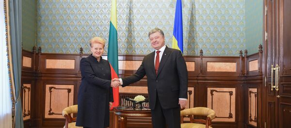 Грибаусйкате и Порошенко Грибаусйкате и Порошенко - Sputnik Литва