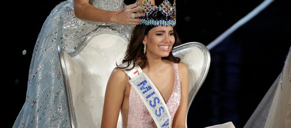 Представительница Пуэрто-Рико Стефани Дель Валле обладательницей титула Мисс мира — 2016 - Sputnik Литва