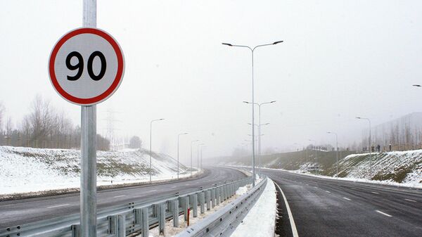 На некоторых участках объездной дороги скорость ограничена 90 километрами - Sputnik Lietuva