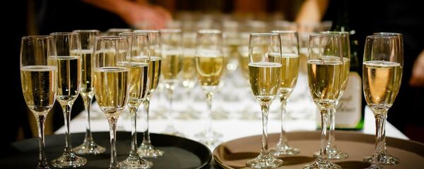 Напиток в бокале - Sputnik Литва