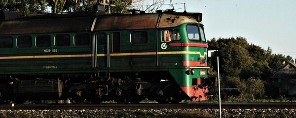 Поезд в дороге - Sputnik Литва