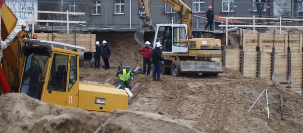 Строительная техника на месте провала грунта - Sputnik Литва