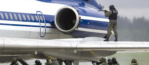 Оперативно-стратегические командно-штабные учения спецслужб стран СНГ Бастион-антитеррор 2008 в Беларуси - Sputnik Литва