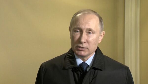 Путин выразил соболезнования в связи с крушением Ту-154 и объявил о трауре - Sputnik Литва