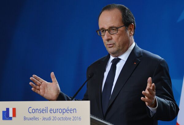 Президент Франции Франсуа Олланд Президент Франции Франсуа Олланд - Sputnik Литва