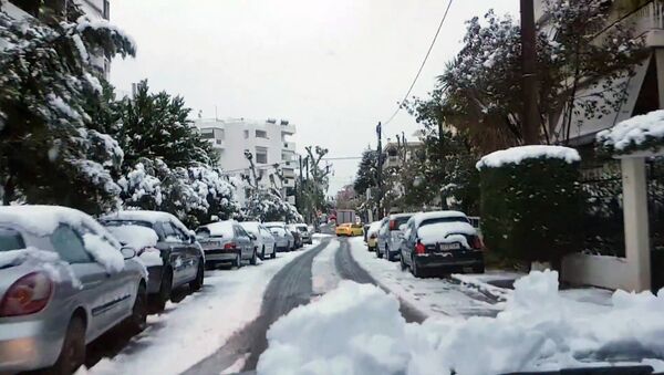 В Афинах выпал снег - Sputnik Литва