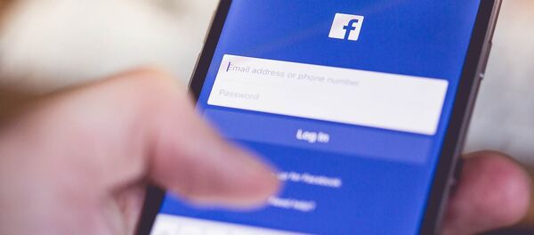 Мобильный фейсбук - Sputnik Литва