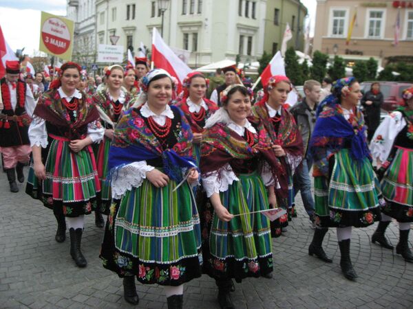 Шествие поляков в Вильнюсе 30 апреля. Фото с места событий - Sputnik Литва