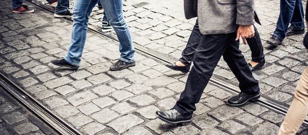 Люди на пешеходном переходе - Sputnik Lietuva