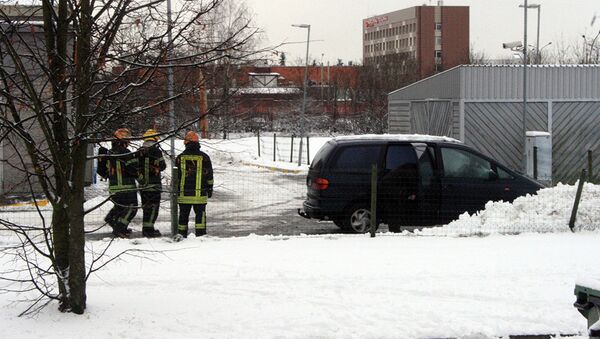 Владелец автомобиля находился рядом со спасателями - Sputnik Lietuva