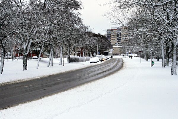 Дороги в жилых микрорайонах Вильнюса очищены от снега - Sputnik Lietuva