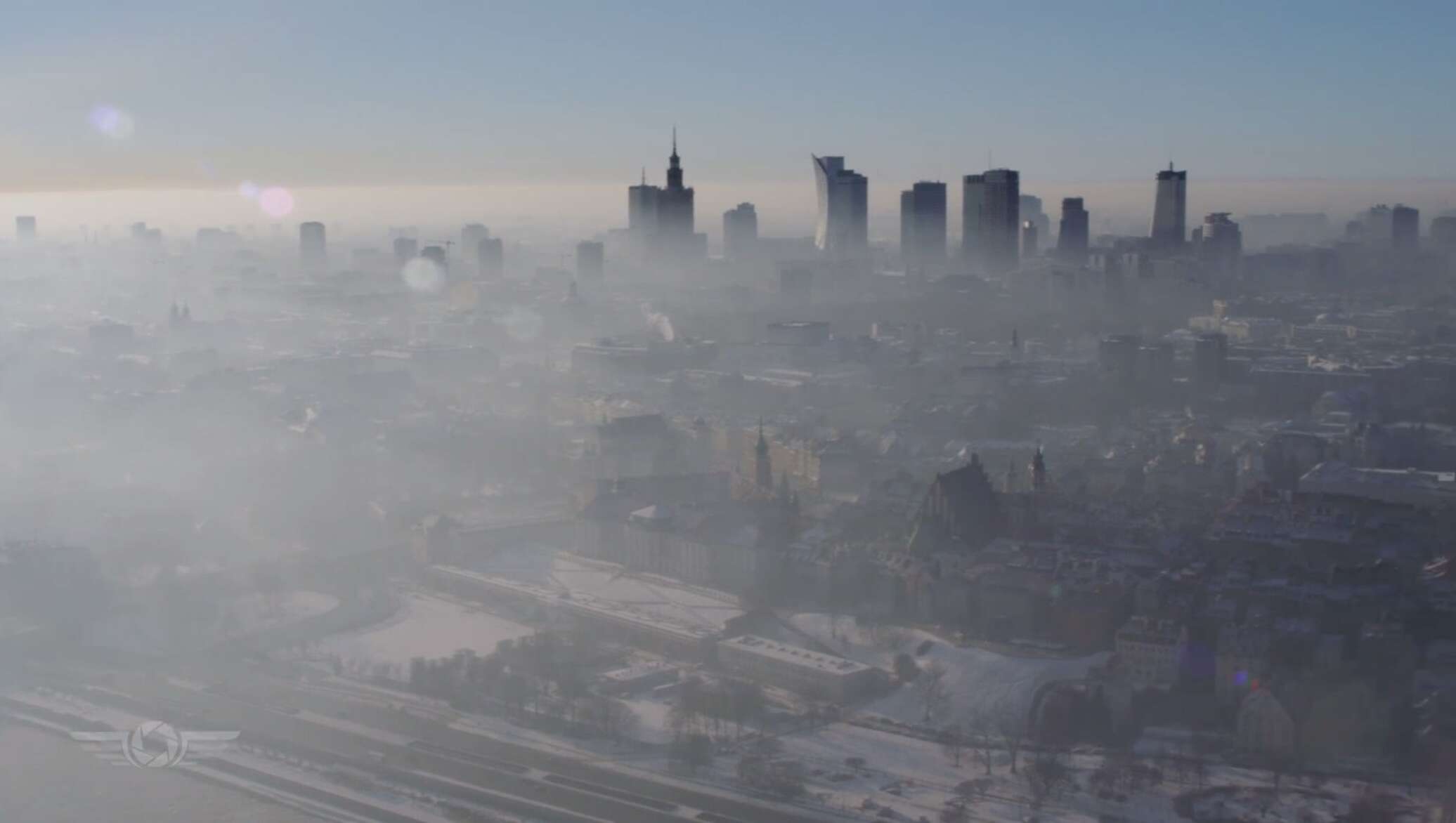 Смог сделать. Птицы в смоге большого города. Город без смога и со смогом. Smog вэ. Смог элементы.