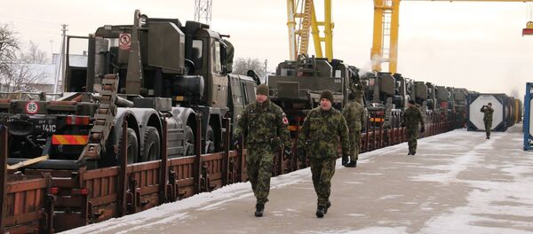 Чешская военная бронетехника прибывает в Литву - Sputnik Литва
