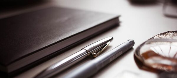 Ручки и записная книжка - Sputnik Lietuva