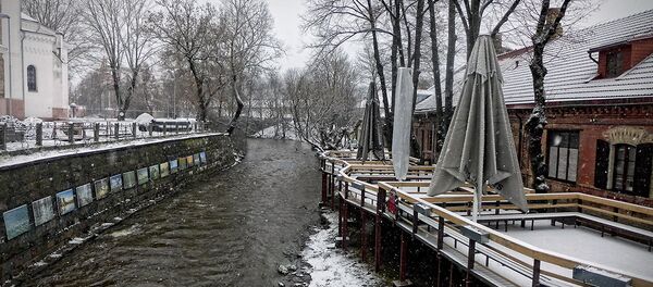 На мосту у входа в Ужупис - Sputnik Литва