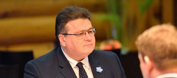 Глава МИД Литвы Линас Линкявичюс на встрече с секретарем президентской канцелярии Польши Кшиштофом Шчерским - Sputnik Литва