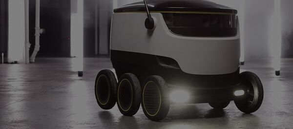 Робот-курьер компании Starship Робот-курьер компании Starship - Sputnik Lietuva