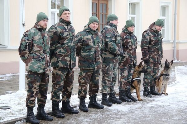 Новые четвероногие защитники литовской границы Лара и Марс Новые четвероногие защитники литовской границы Лара и Марс - Sputnik Lietuva