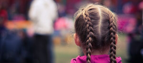 Девочка с косичками - Sputnik Литва