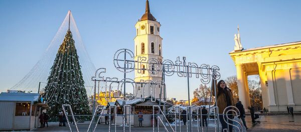Рождественская елка в центре Вильнюса - Sputnik Литва