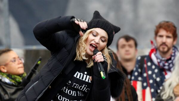 Мадонна выступает на митинге против Трампа - Sputnik Lietuva