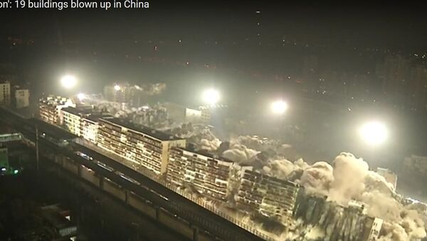 Идеальный снос: 19 многоэтажек одним махом убрали в Китае - Sputnik Литва