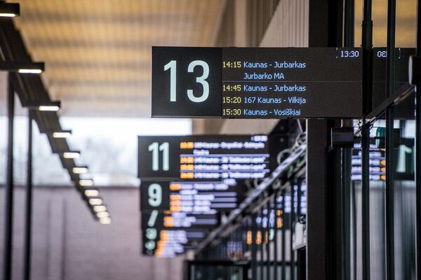 Обозначение направлений на автовокзале. - Sputnik Lietuva