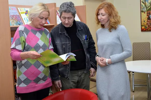 Полиция и ученики школы искусств подготовили книжку Хорошо быть в безопасности Полиция и ученики школы искусств подготовили книжку Хорошо быть в безопасности - Sputnik Lietuva