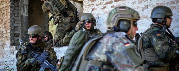 Немецкие солдаты на учениях - Sputnik Литва