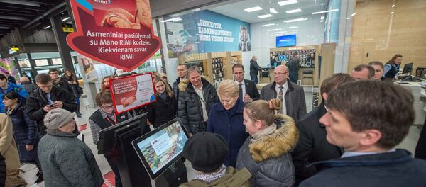 Даля Грибаускайте посетила новый вокзал в Каунасе - Sputnik Литва