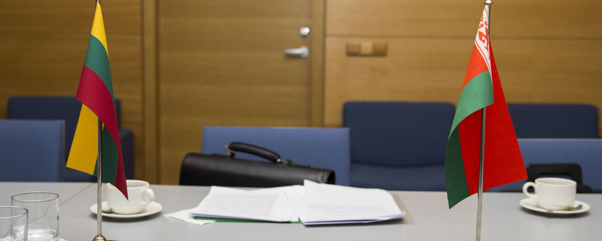 Флаг Литвы и Беларуси - Sputnik Литва, 1920, 10.12.2025