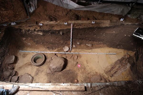 Останки убитых на горе Гедиминаса Останки убитых на горе Гедиминаса - Sputnik Lietuva