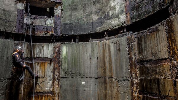 Заброшенный советский комплекс РВСН Двина Р-12 шахтного базирования в Галгаусской волости Гулбенского края - Sputnik Литва