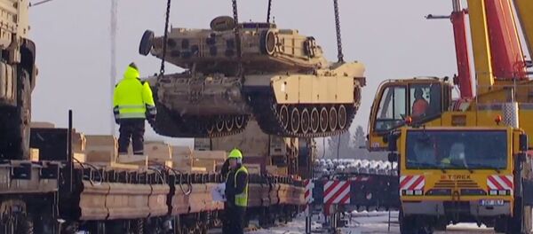 Американская военная техника в Эстонии Американская военная техника в Эстонии - Sputnik Литва