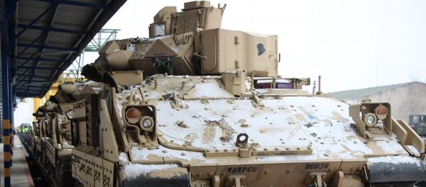 Американский танк M1A2 Abrams Американский танк M1A2 Abrams - Sputnik Литва