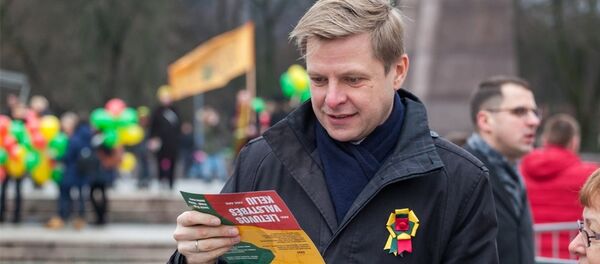 Ремигиюс Шимашюс на шествии Путь литовского государства в День независимости Литвы, архивное фото - Sputnik Литва