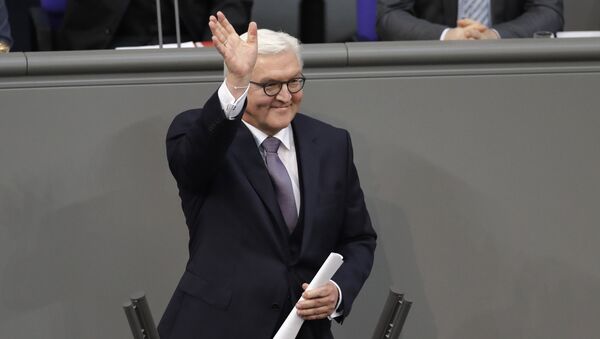 Frank-Walter Steinmeier im Bundestag - Sputnik Литва