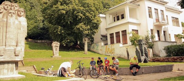 Подростки в Каунасе - Sputnik Литва