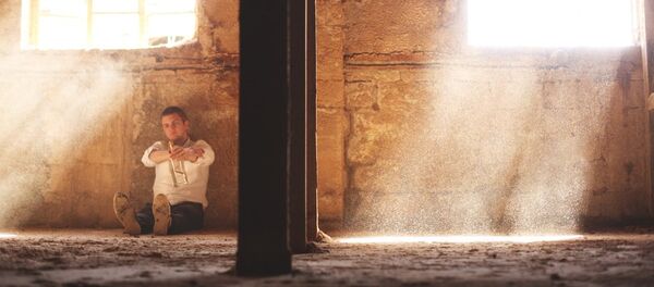 Одинокий человек Одинокий человек - Sputnik Литва