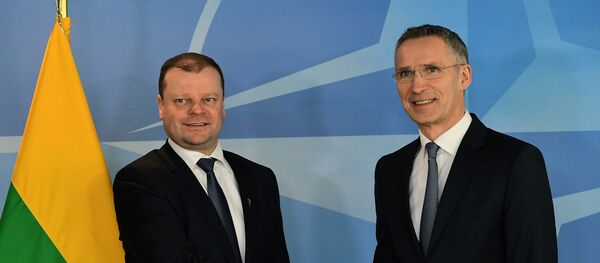 Саулуюс Сквярнялис и Дженс Столтенберг Саулуюс Сквярнялис и Дженс Столтенберг - Sputnik Lietuva