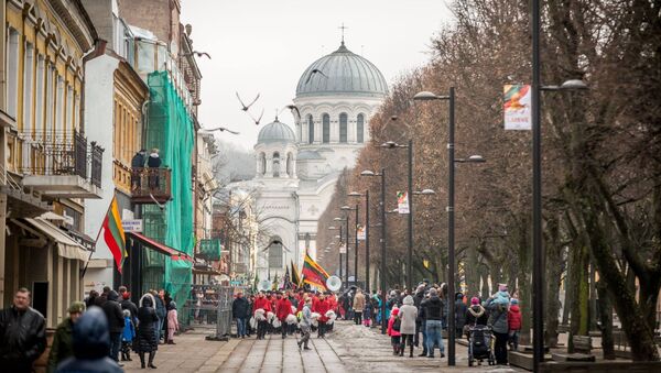 Парад во время праздника День восстановления государственности в Каунасе - Sputnik Литва