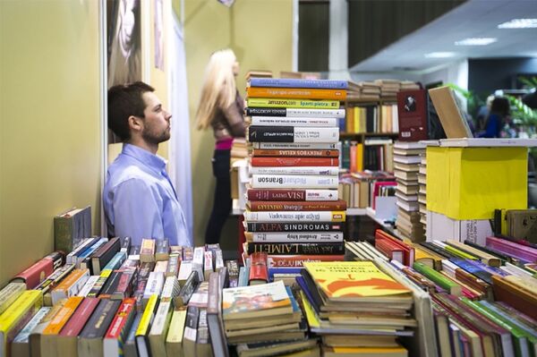 Вильнюсская ярмарка книг Вильнюсская ярмарка книг - Sputnik Lietuva
