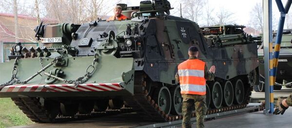 Немецкие танки прибывают в Литву Немецкие танки прибывают в Литву - Sputnik Литва