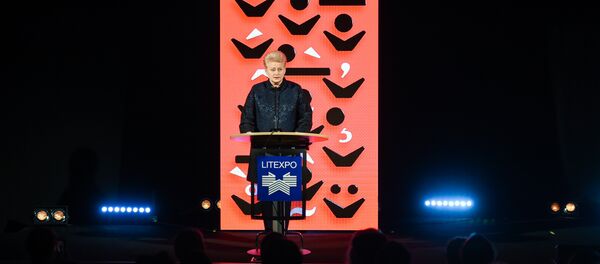 Даля Грибаускайте на открытии 18-й книжной ярмарки Даля Грибаускайте на открытии 18-й книжной ярмарки - Sputnik Lietuva